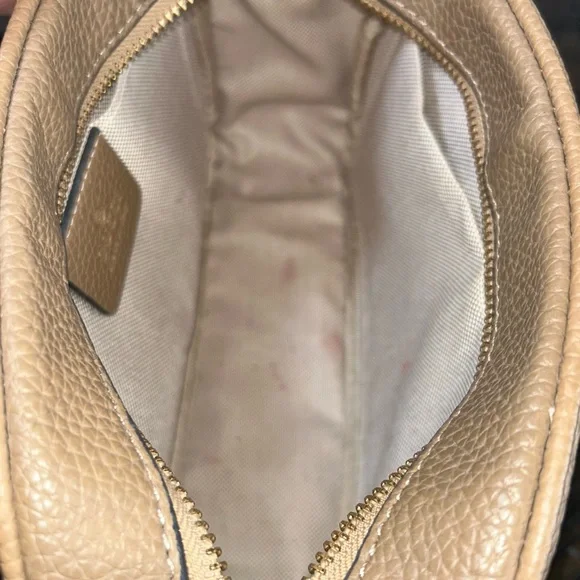 Gucci Beige Leather Crossbody Bag with Tassel - Picture 10 of 10